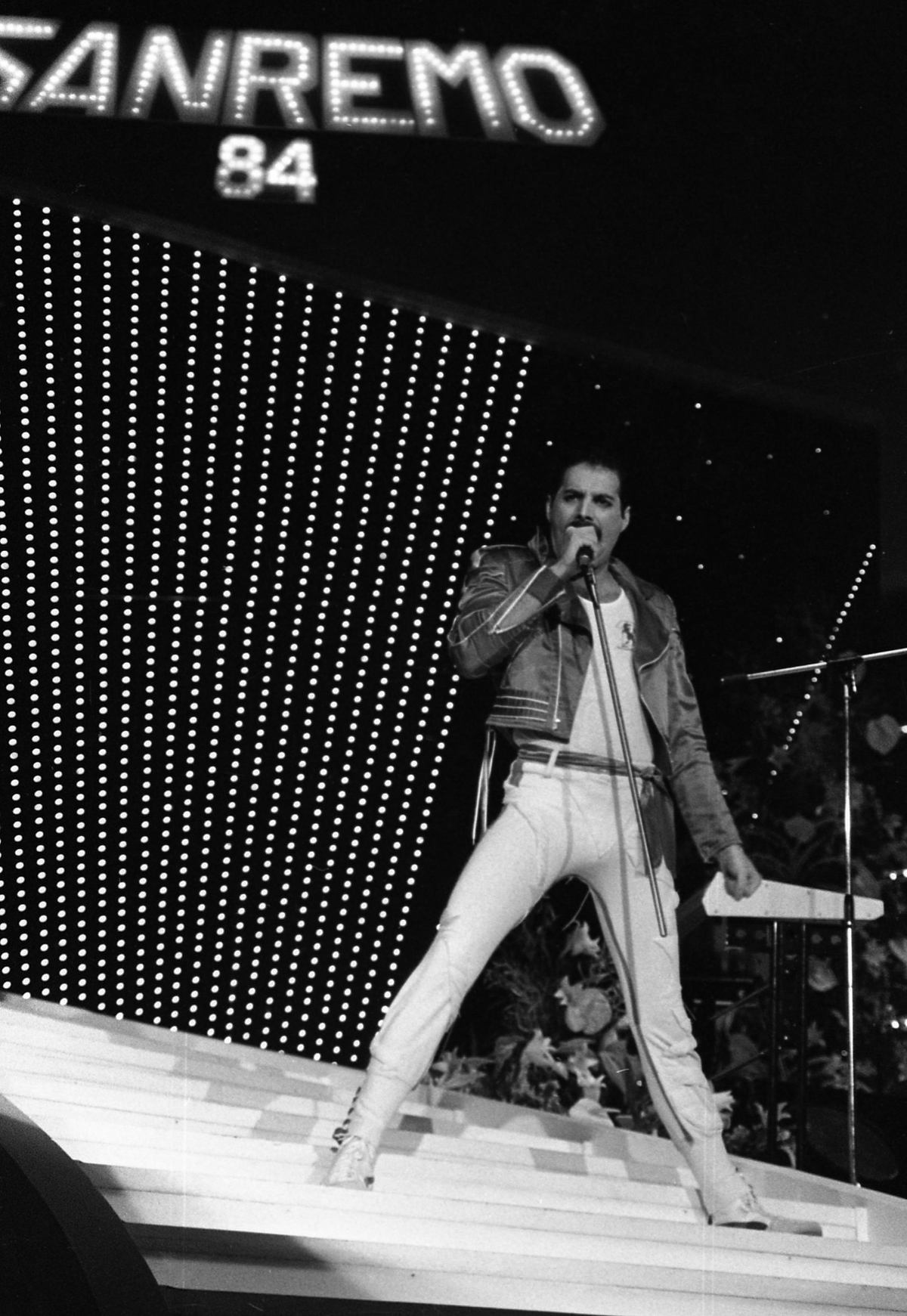 Freddie_Mercury_Sanremo_1984